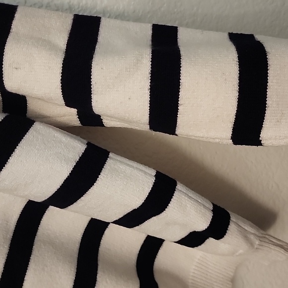 KIRUNDO Striped Knit Turtle Neck Sweater with Metal Shoulder Buttons - Picture 13 of 16